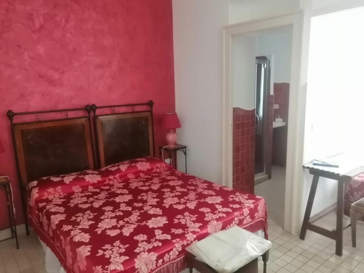 Anticadimora Dei Pepe Bed & Breakfast ซัลเว ภายนอก รูปภาพ