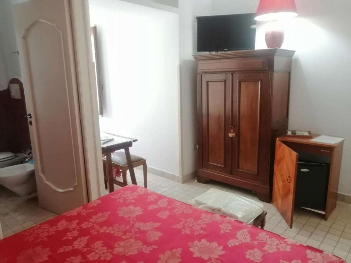 Anticadimora Dei Pepe Bed & Breakfast ซัลเว ภายนอก รูปภาพ