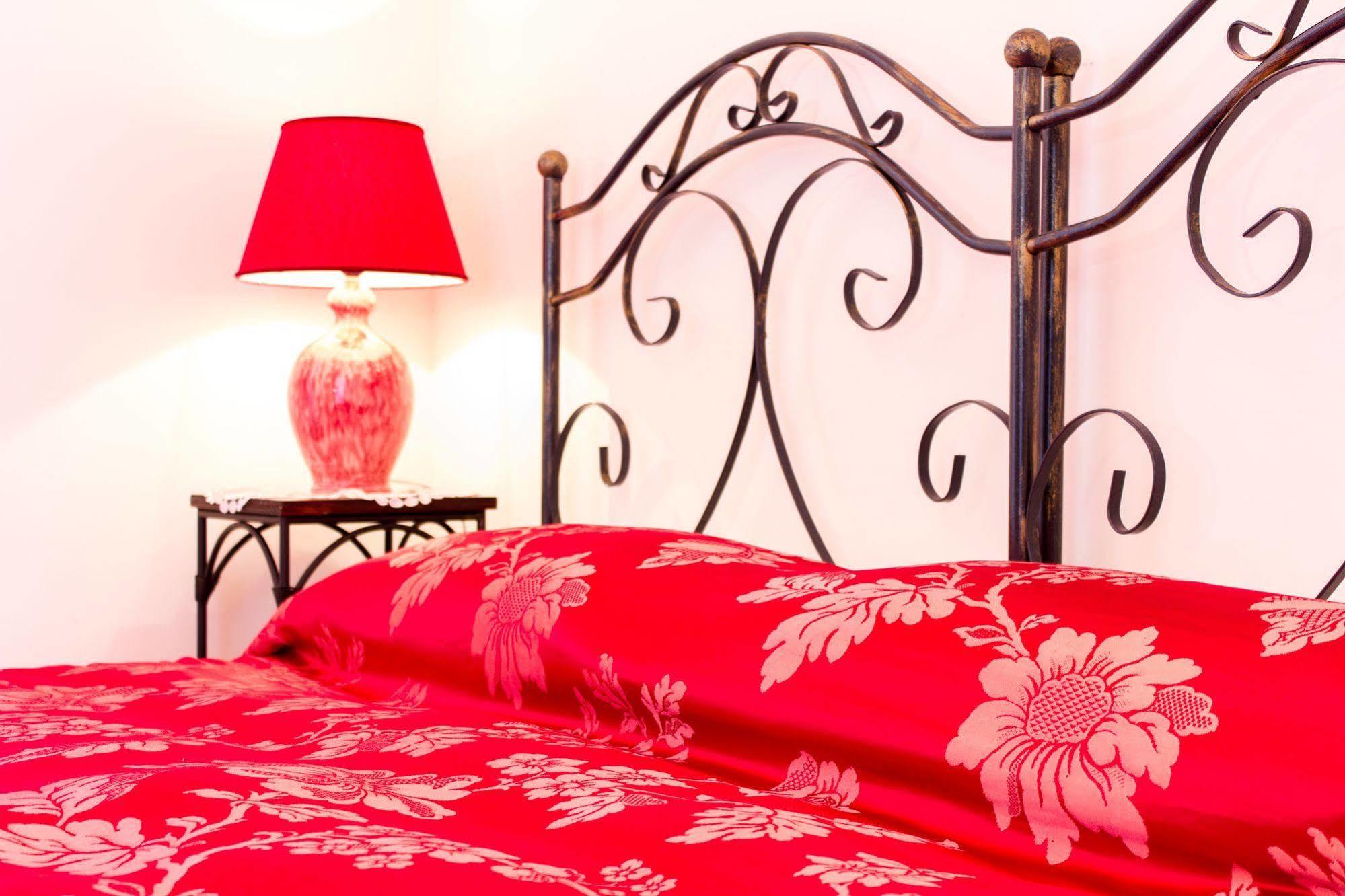 Anticadimora Dei Pepe Bed & Breakfast ซัลเว ภายนอก รูปภาพ