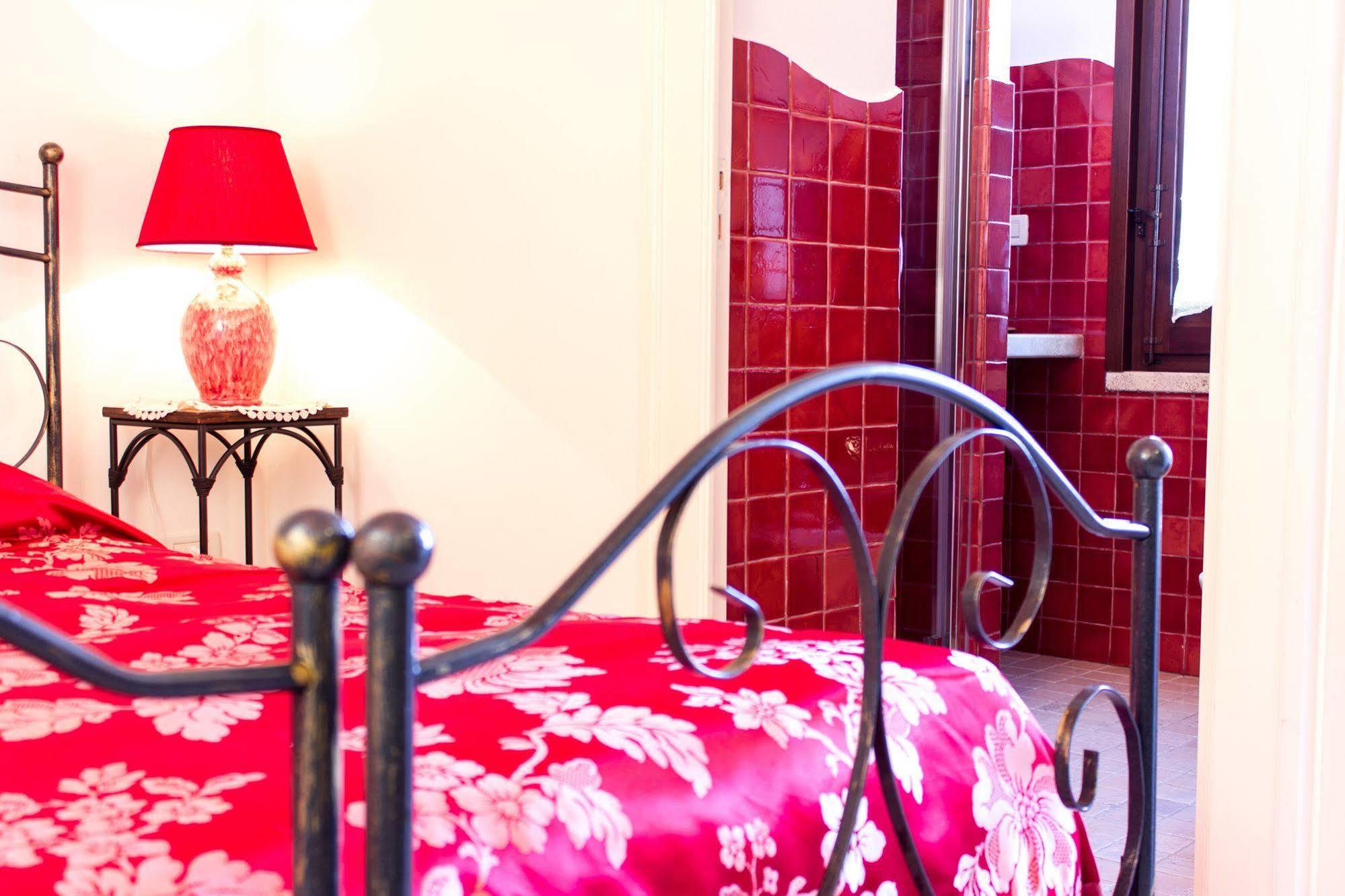 Anticadimora Dei Pepe Bed & Breakfast ซัลเว ภายนอก รูปภาพ
